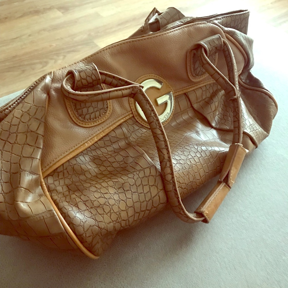 Guess purse